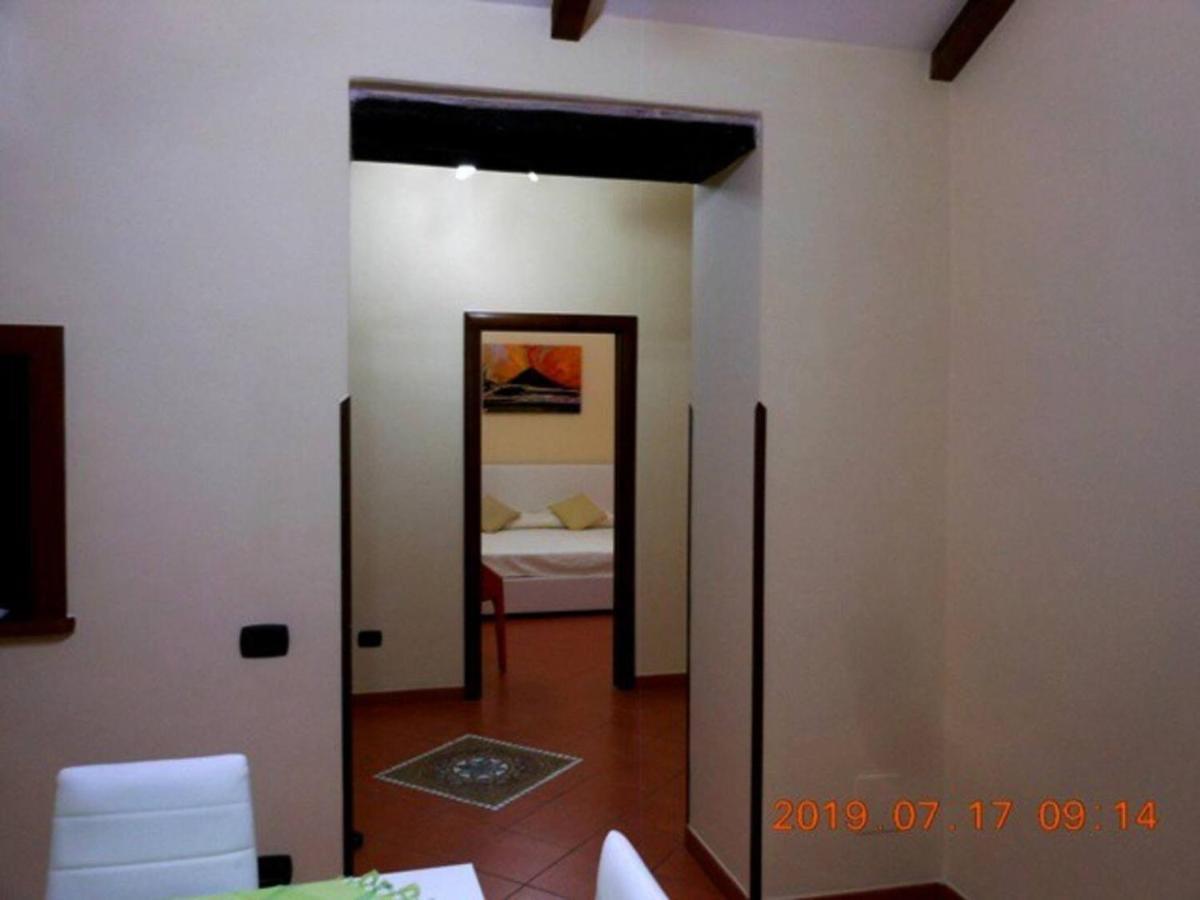 Home In Love: Vicoletto Dei Presepi Napoli Exterior foto