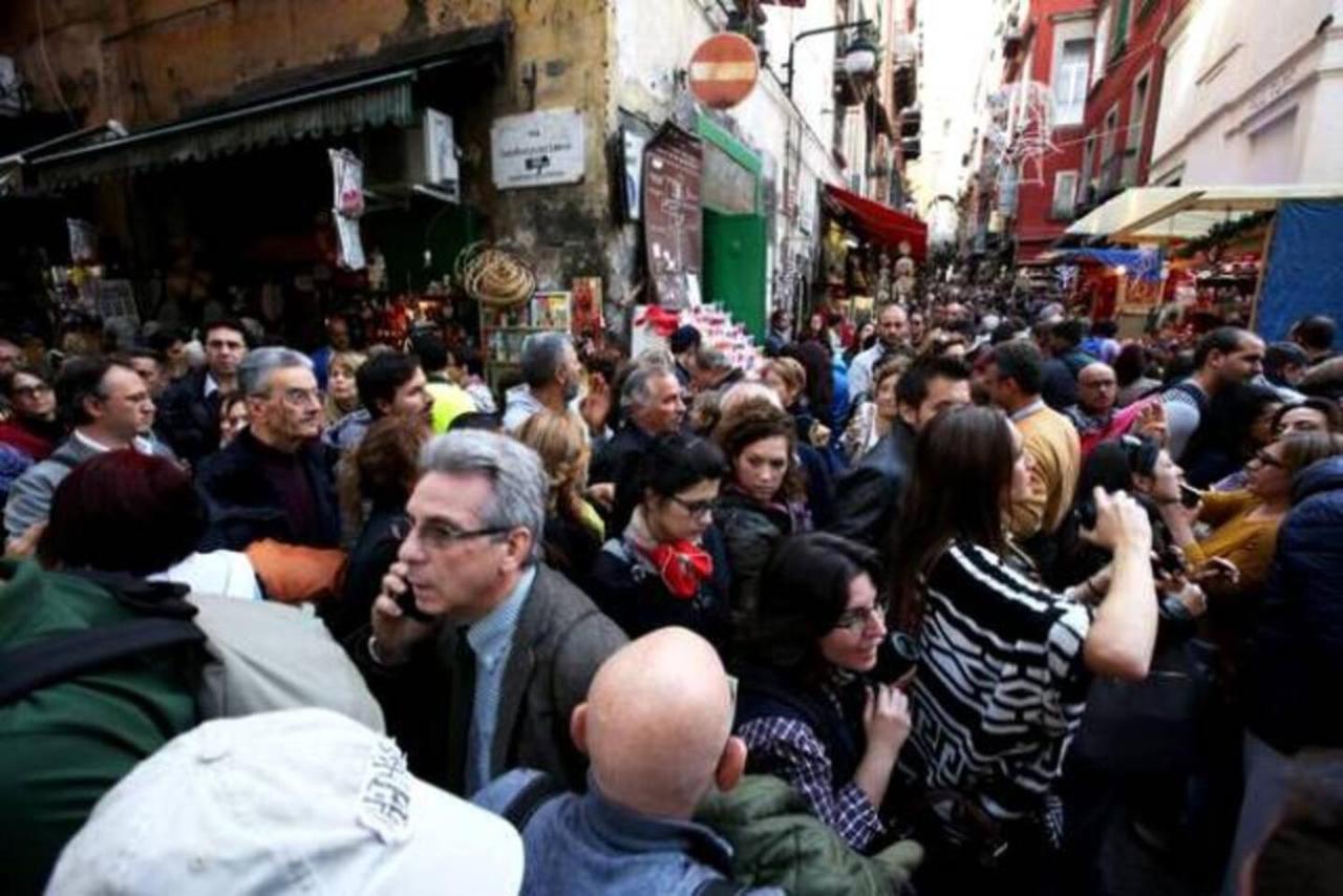 Home In Love: Vicoletto Dei Presepi Napoli Exterior foto
