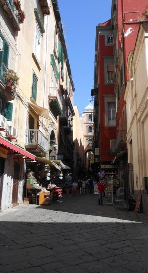 Home In Love: Vicoletto Dei Presepi Napoli Exterior foto