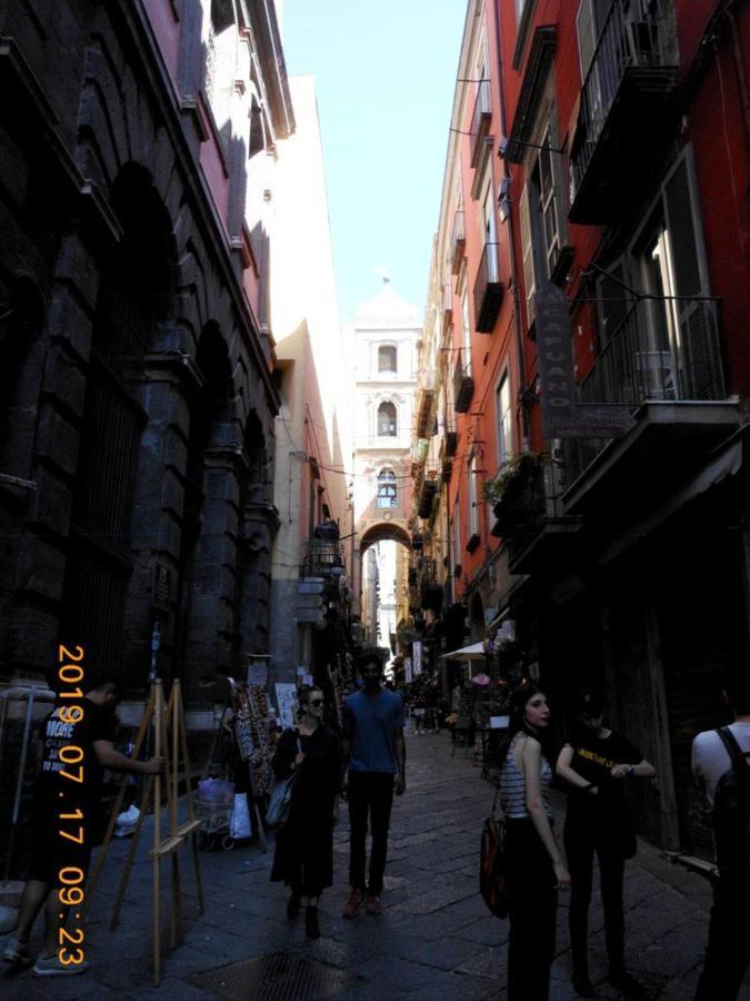 Home In Love: Vicoletto Dei Presepi Napoli Exterior foto