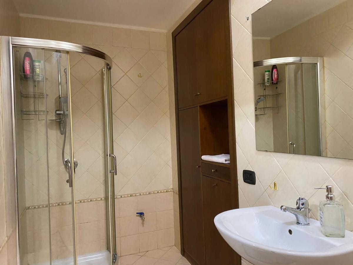 Home In Love: Vicoletto Dei Presepi Napoli Exterior foto