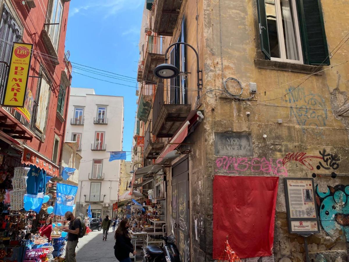 Home In Love: Vicoletto Dei Presepi Napoli Exterior foto
