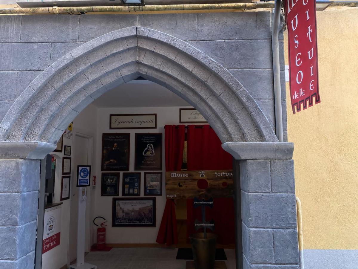 Home In Love: Vicoletto Dei Presepi Napoli Exterior foto