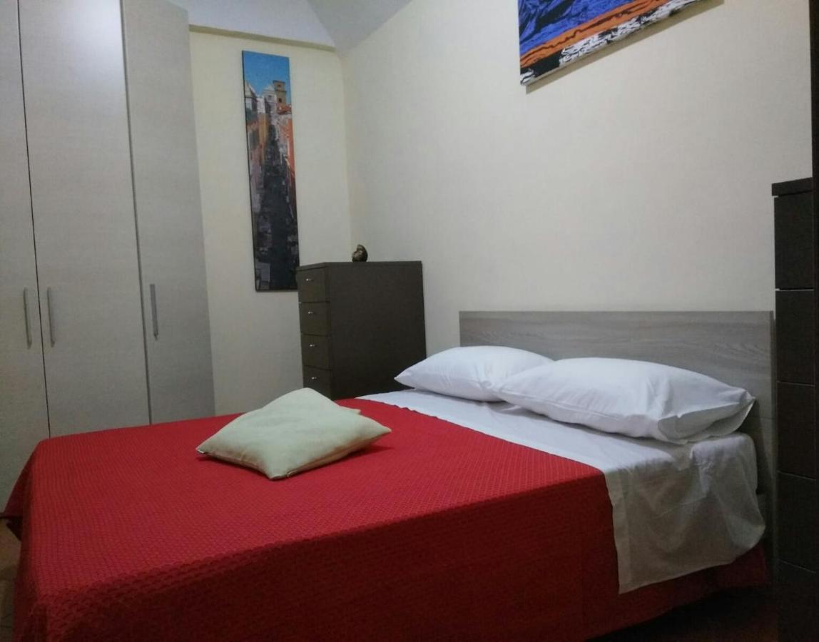 Home In Love: Vicoletto Dei Presepi Napoli Exterior foto