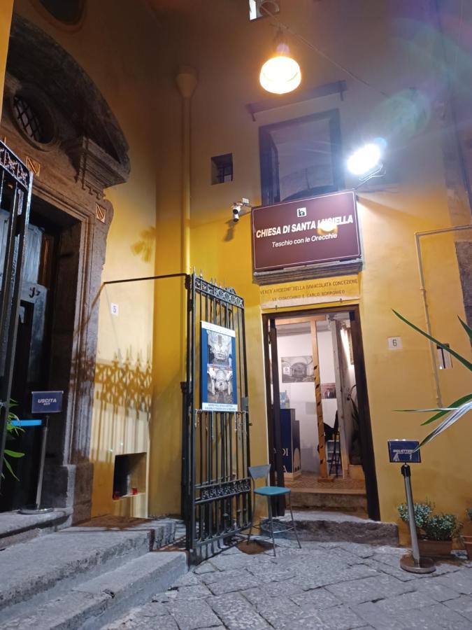 Home In Love: Vicoletto Dei Presepi Napoli Exterior foto