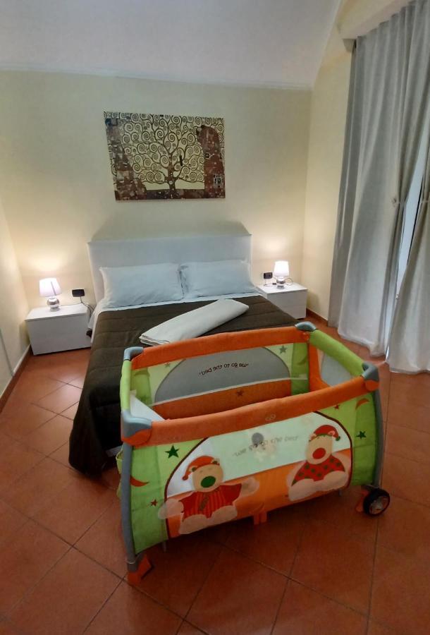 Home In Love: Vicoletto Dei Presepi Napoli Exterior foto